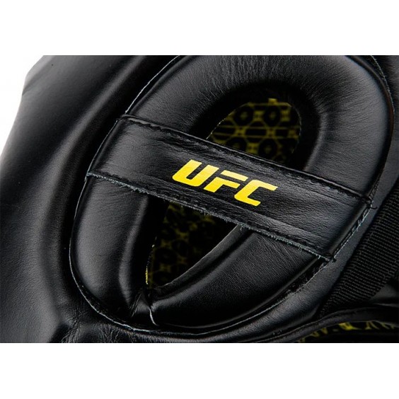 Боксерский шлем UFC с защитой щек на шнуровке UHK-75054-O